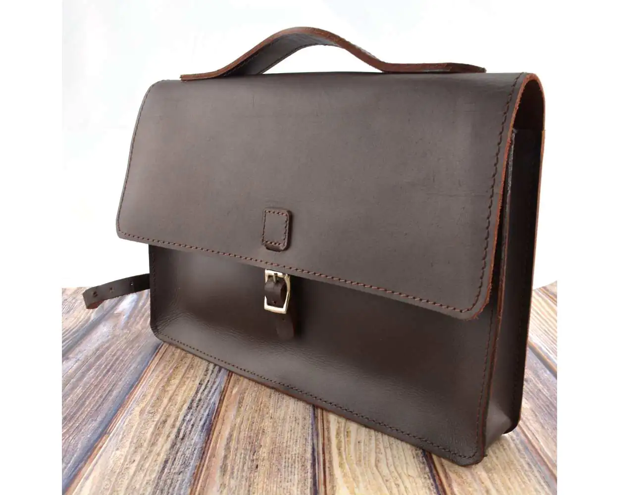 Satchel pouch outlet