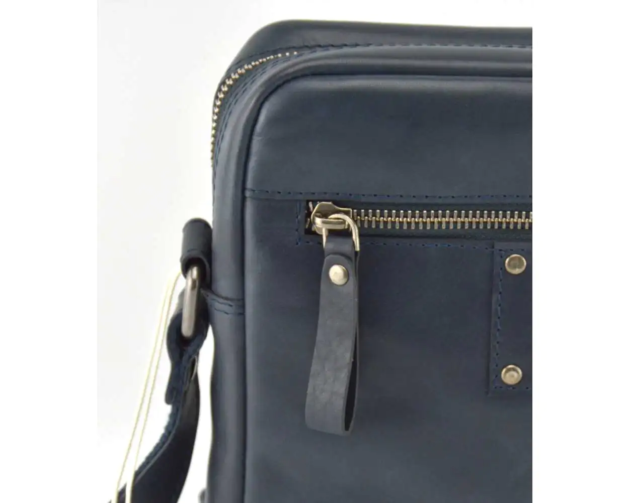 Leather Messenger bag Veg Tan Leather Navy
