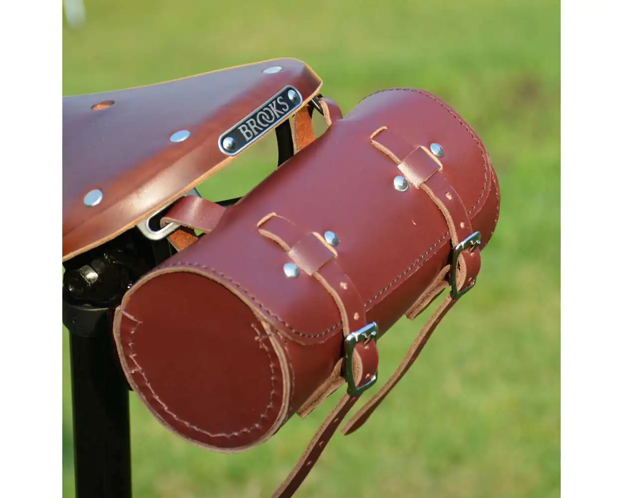 Vintage bicycle saddle bags deals
