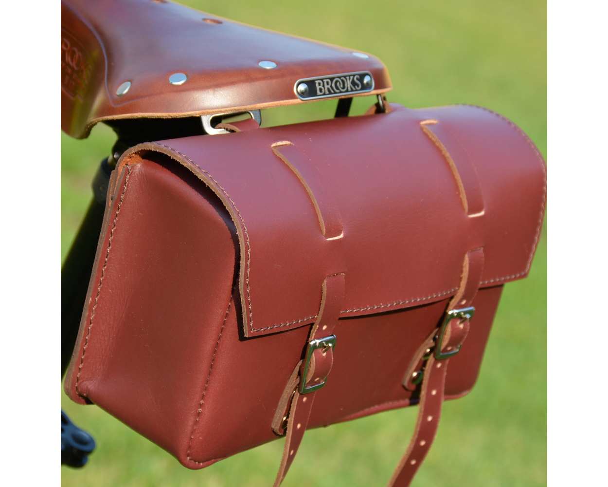 Leather Bicycle Tool Bag Crossbar Bag Bike Seat Bag Saddle Bag Hand  Stitched Full Grain  Produits en cuir Sac de bicyclette Accessoire velo